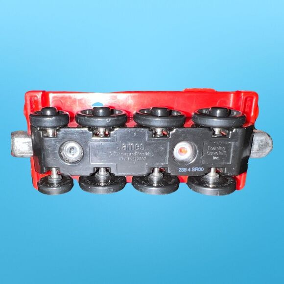 Thomas & Friends Take Along N Play Metal Magnetic James Tendar Holiday Thomas B6 - Picture 5 of 9